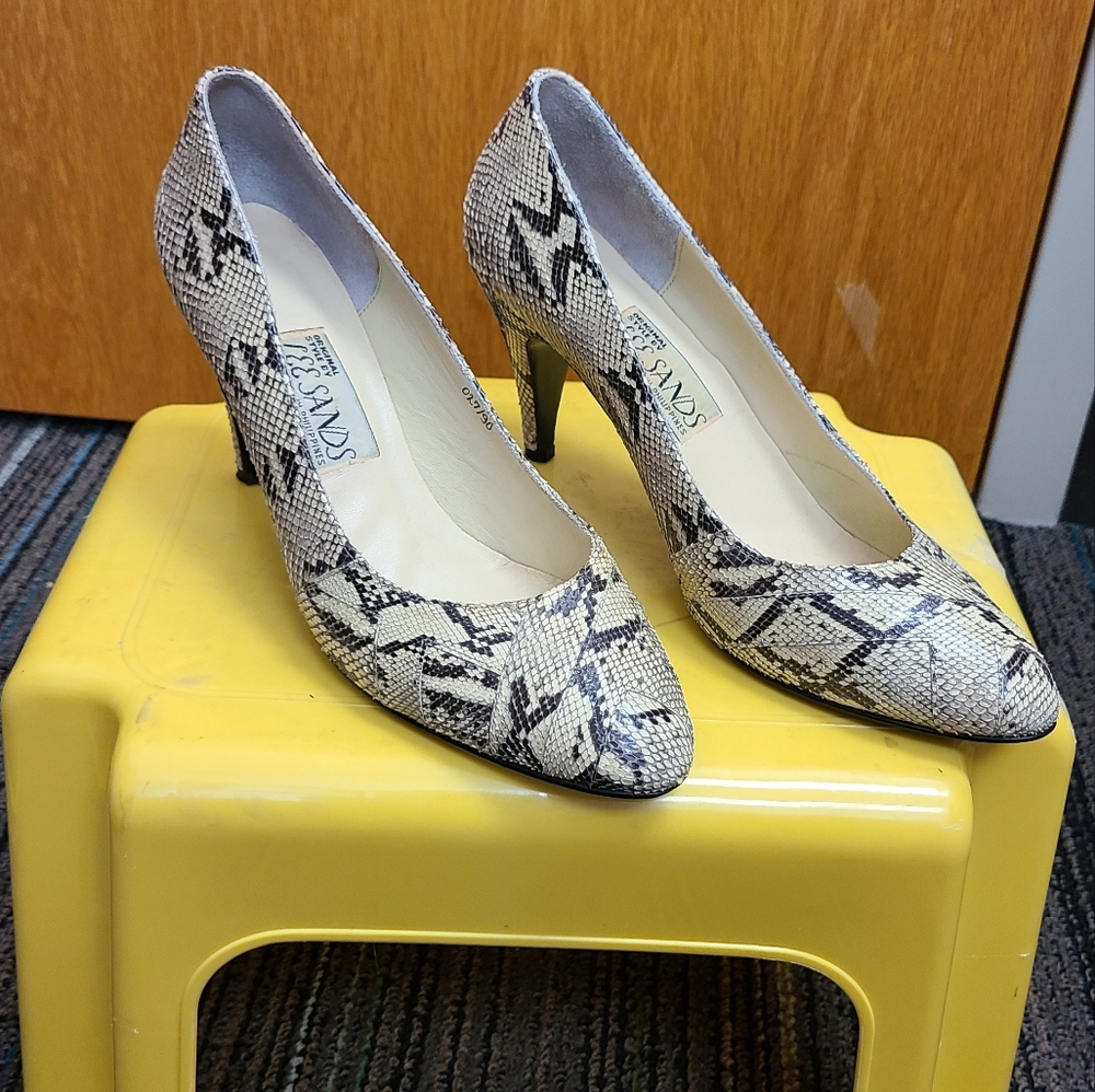 Snake skin vintage heels